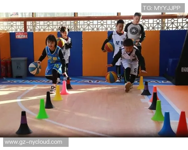 中小学生篮球运球训练技巧与方法提升学生篮球水平的全面指导