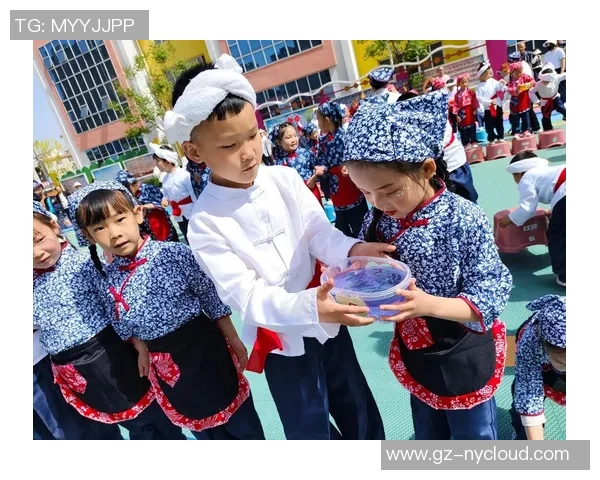 幼儿园秋季运动会精彩篮球赛小朋友们的快乐时光与团队精神展现